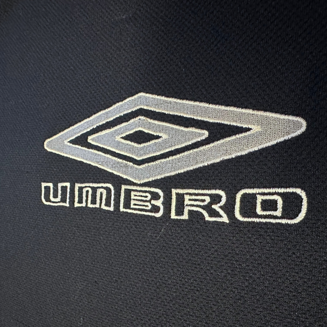 Vintage Umbro Marineblaues Sweatshirt