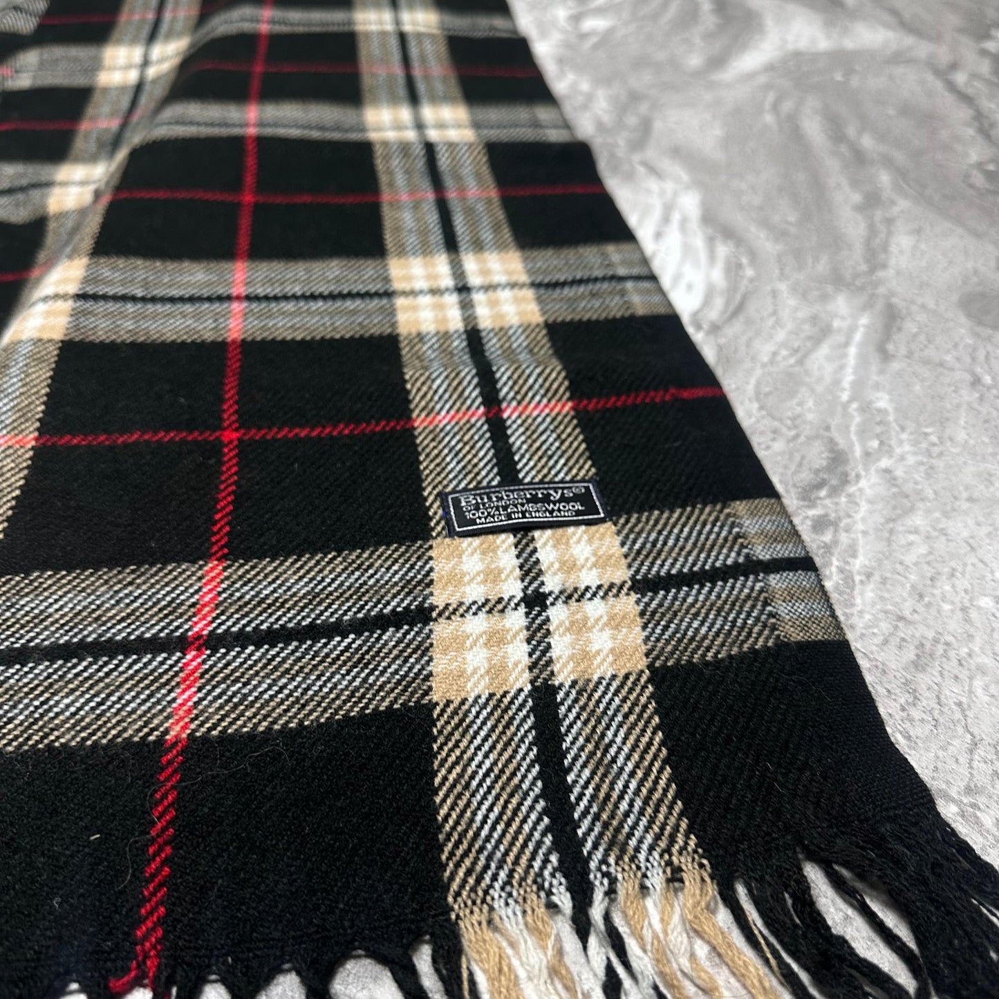 Écharpe Burberry Noire