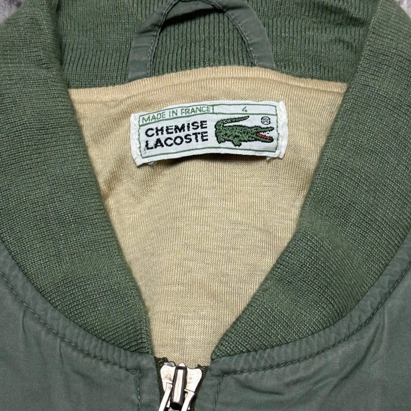 Veste Lacoste Kaki Vintage – Taille M