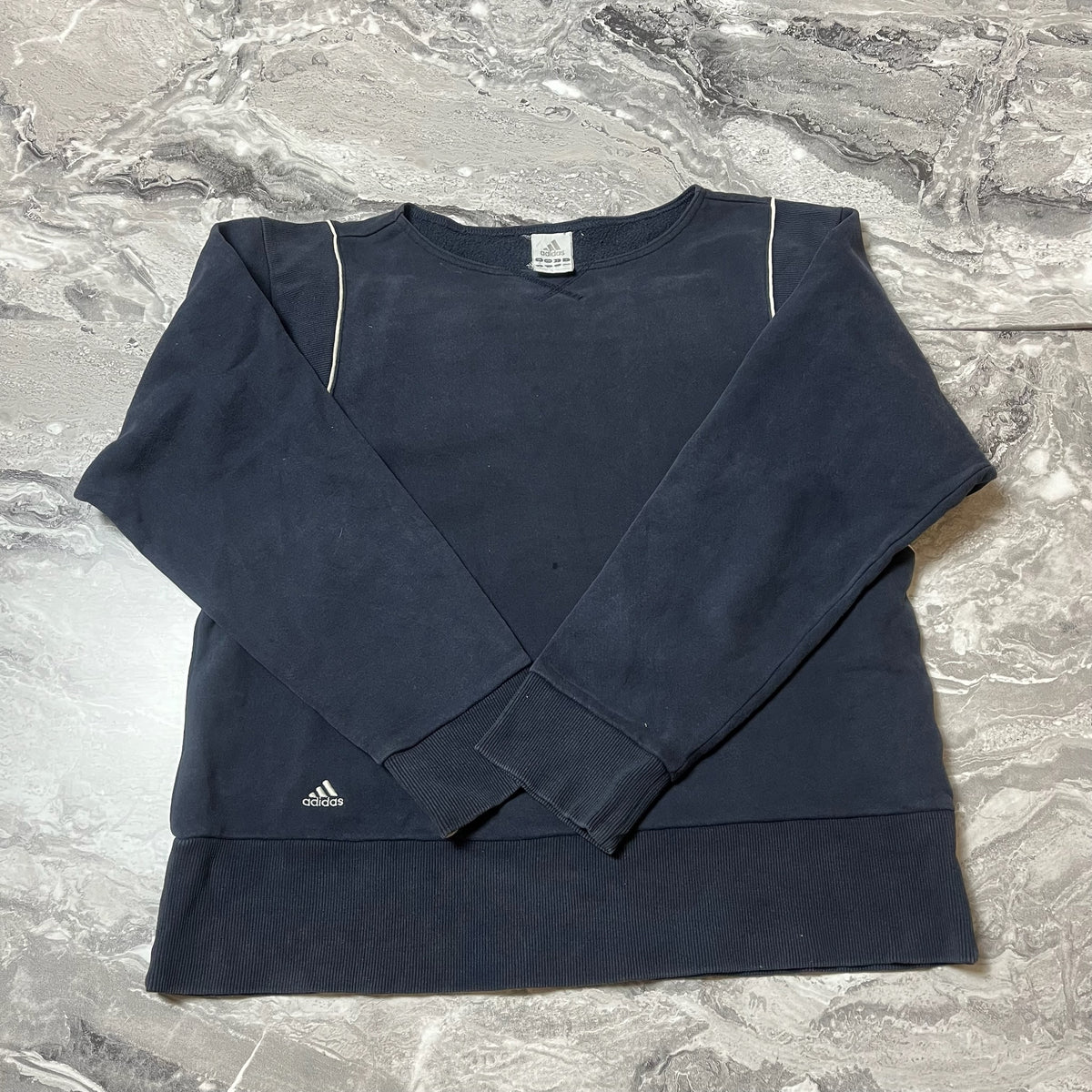 Sweat Adidas bleu marine casual vue de face