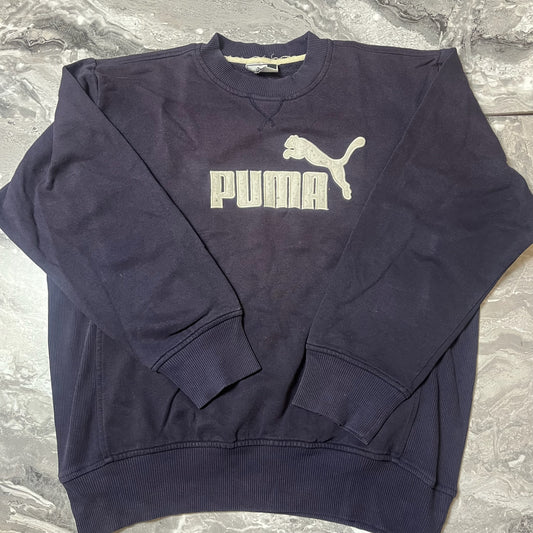 Sweat Puma bleu marine avec logo en relief vue de face