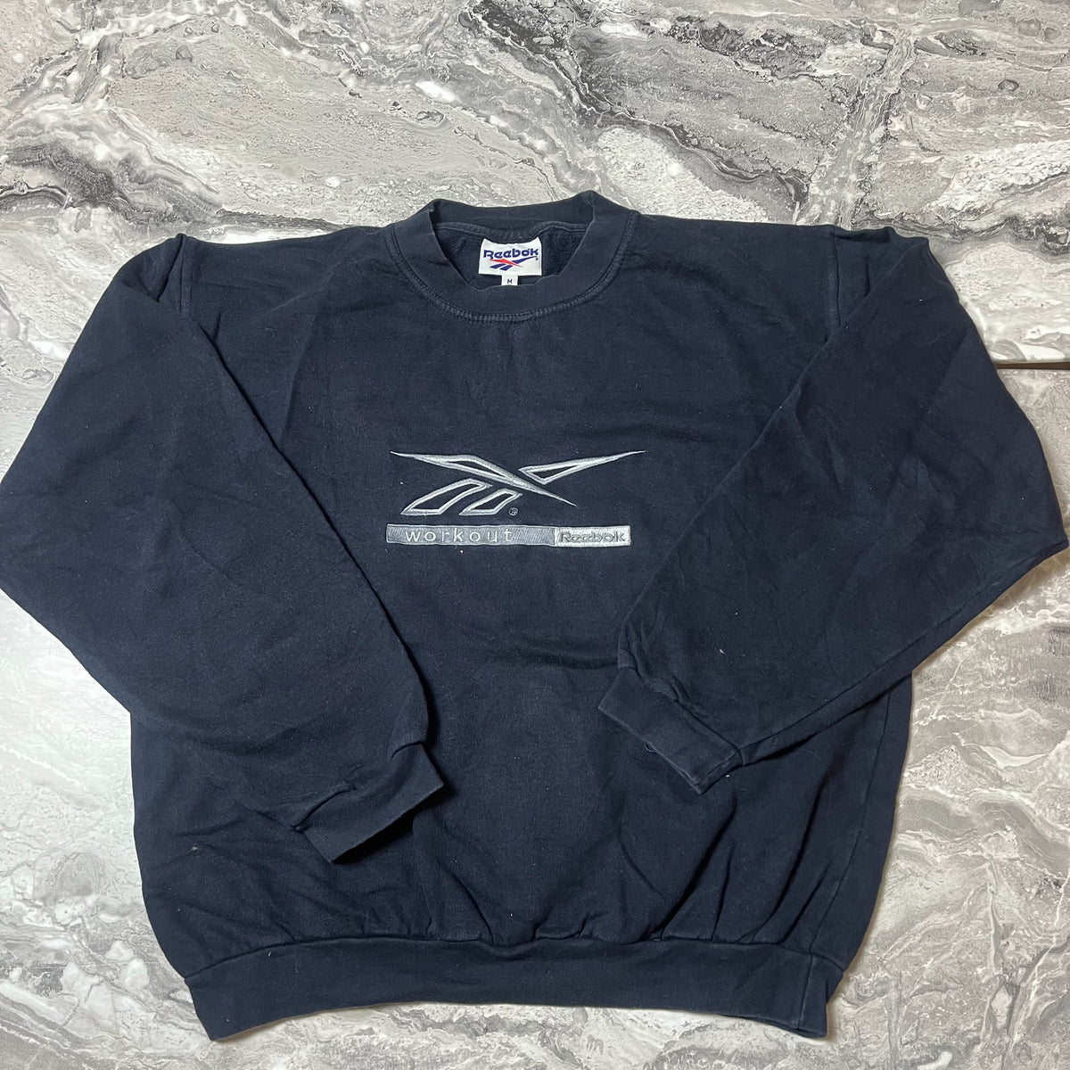 Sweat Reebok workout noir vue de face