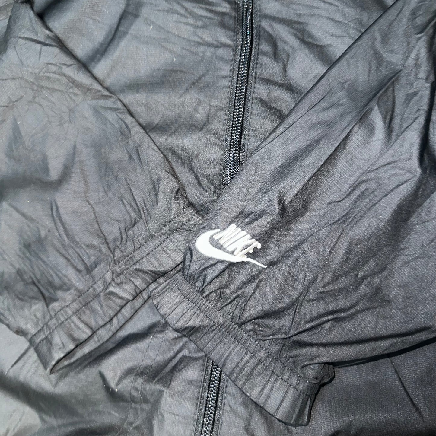 Veste coupe-vent Nike Air – Taille L (12–13 ans)