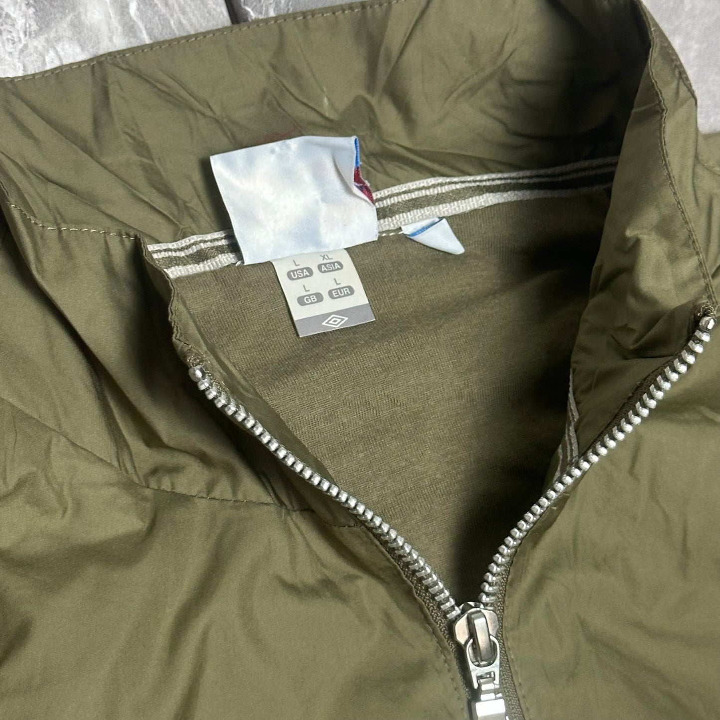 Veste coupe-vent Umbro – Taille L