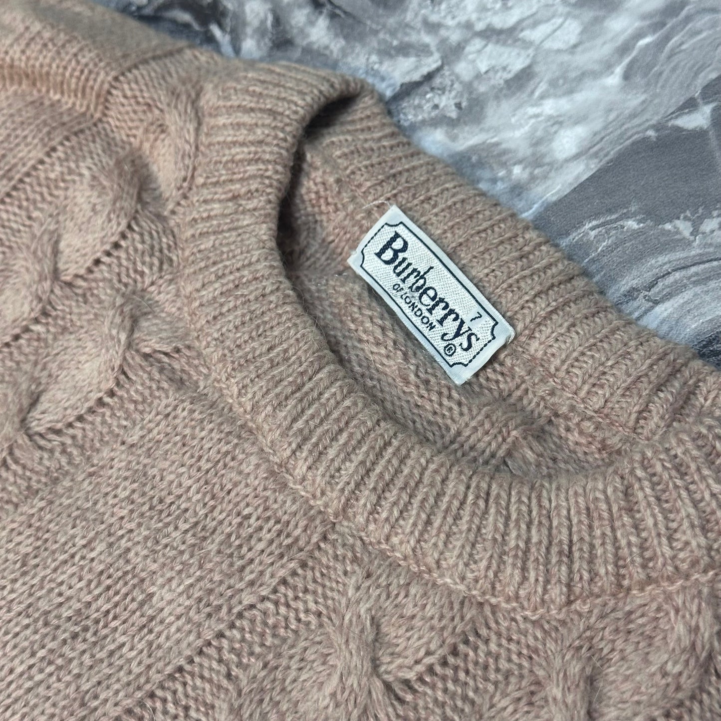 Pull Burberrys torsadé avec écusson brodé – Taille L