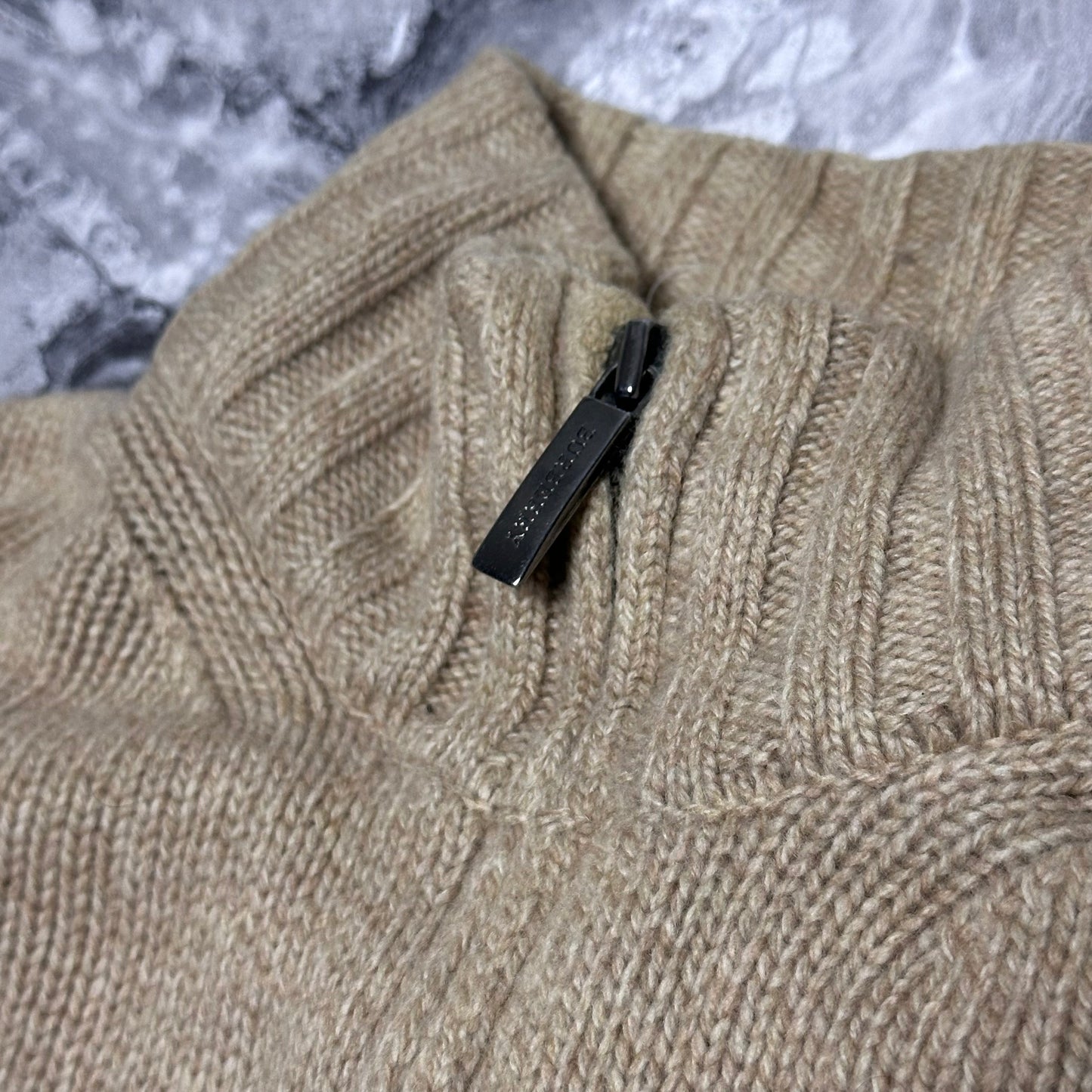 Pull zippé avec coudières Burberry – Taille M