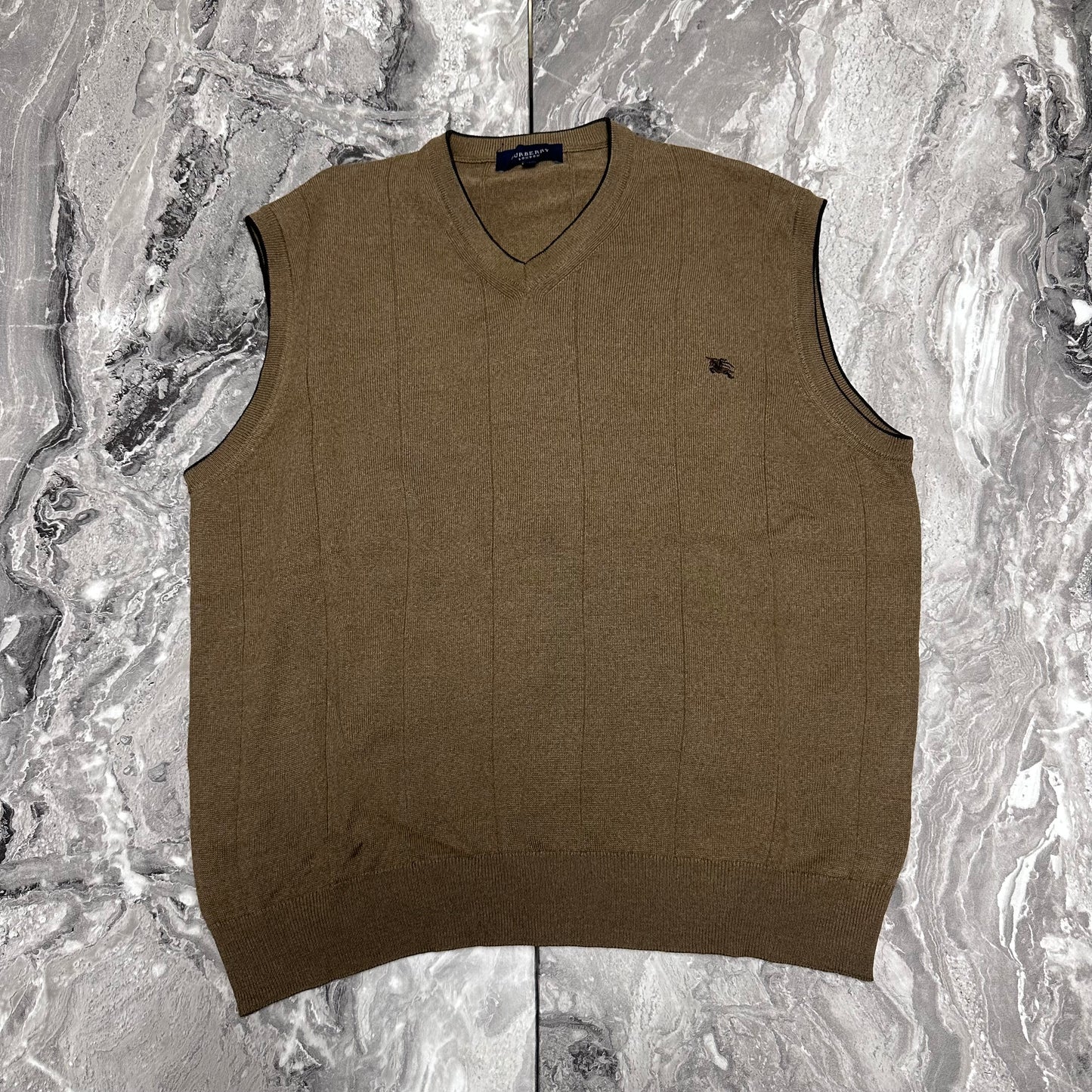 Pull sans manches Burberry beige– Taille M
