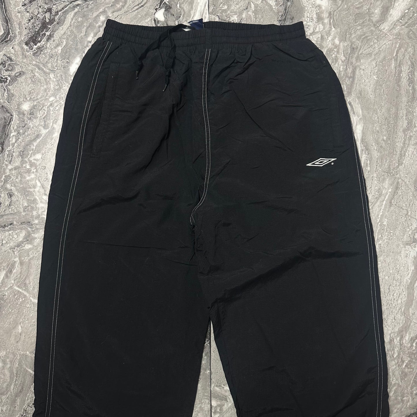 Track Pant Umbro Noir – Taille L