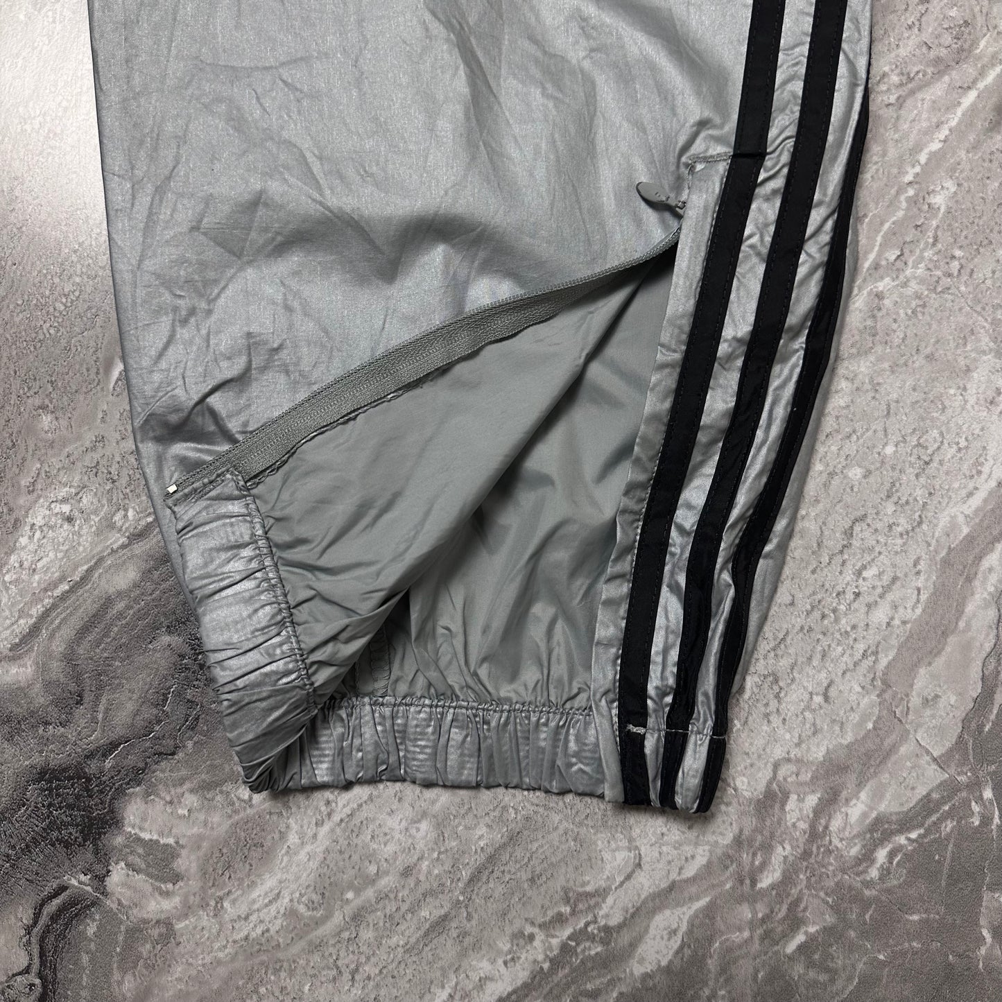 Adidas Trainingshose Silbergrau (1995-2000) – Größe XL