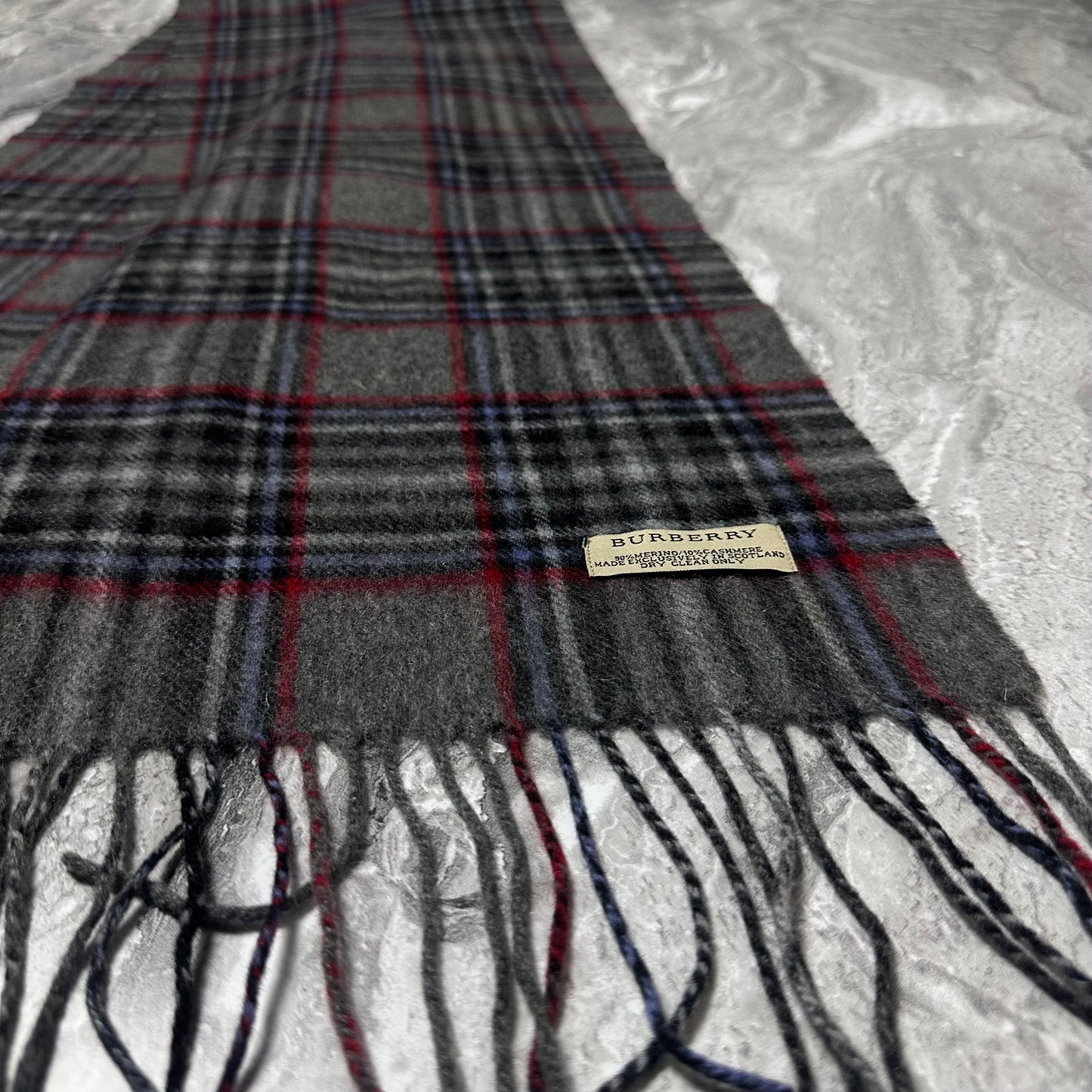 Écharpe Burberry Grise