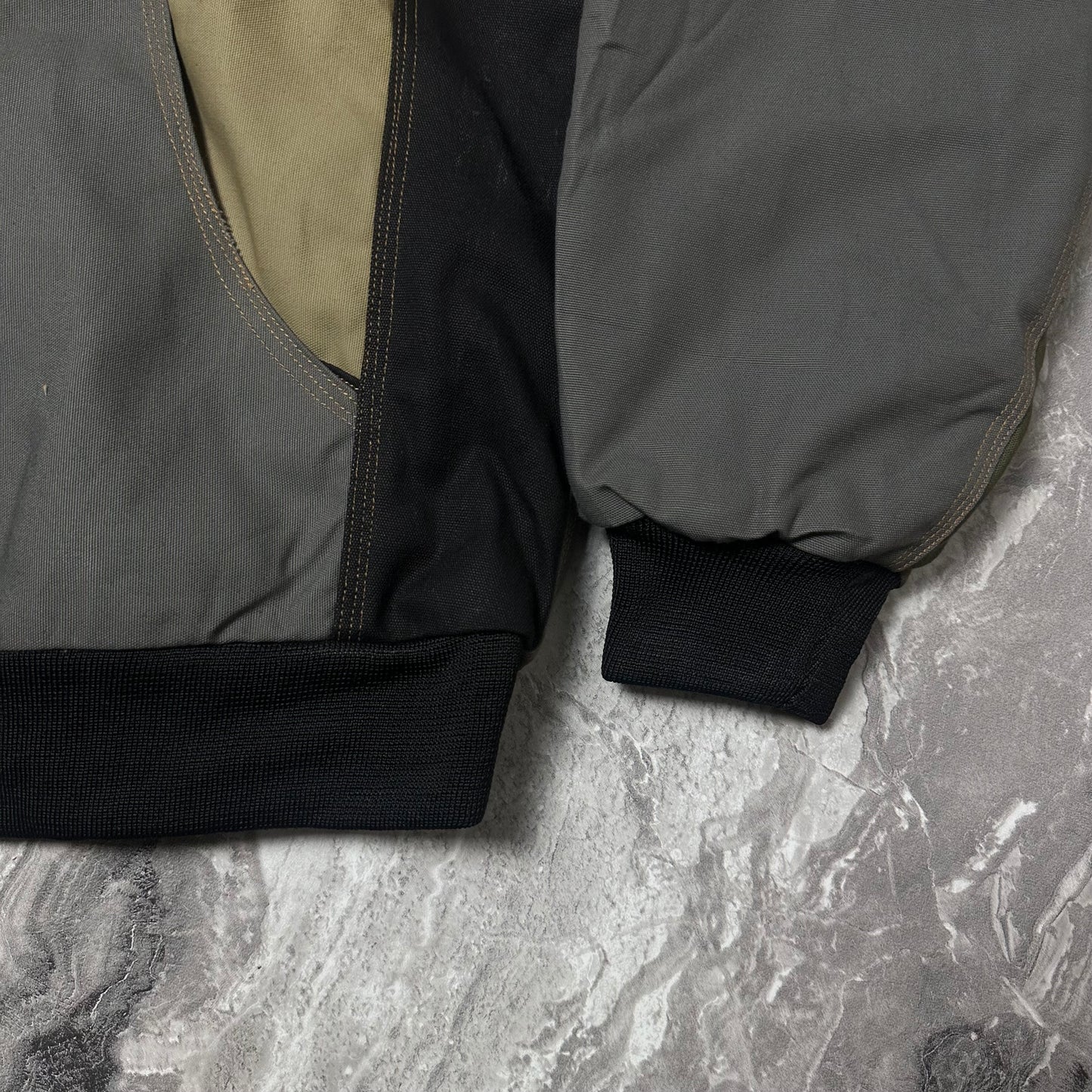 Veste Carhartt patché rework – Taille L