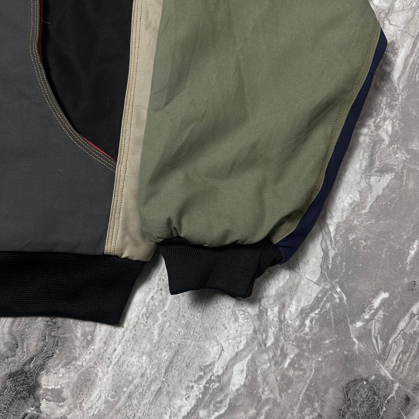 Veste Carhartt patché rework – Taille L