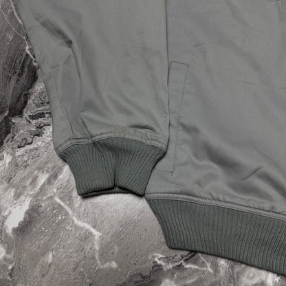 Hellgraue Lacoste-Jacke – Größe L