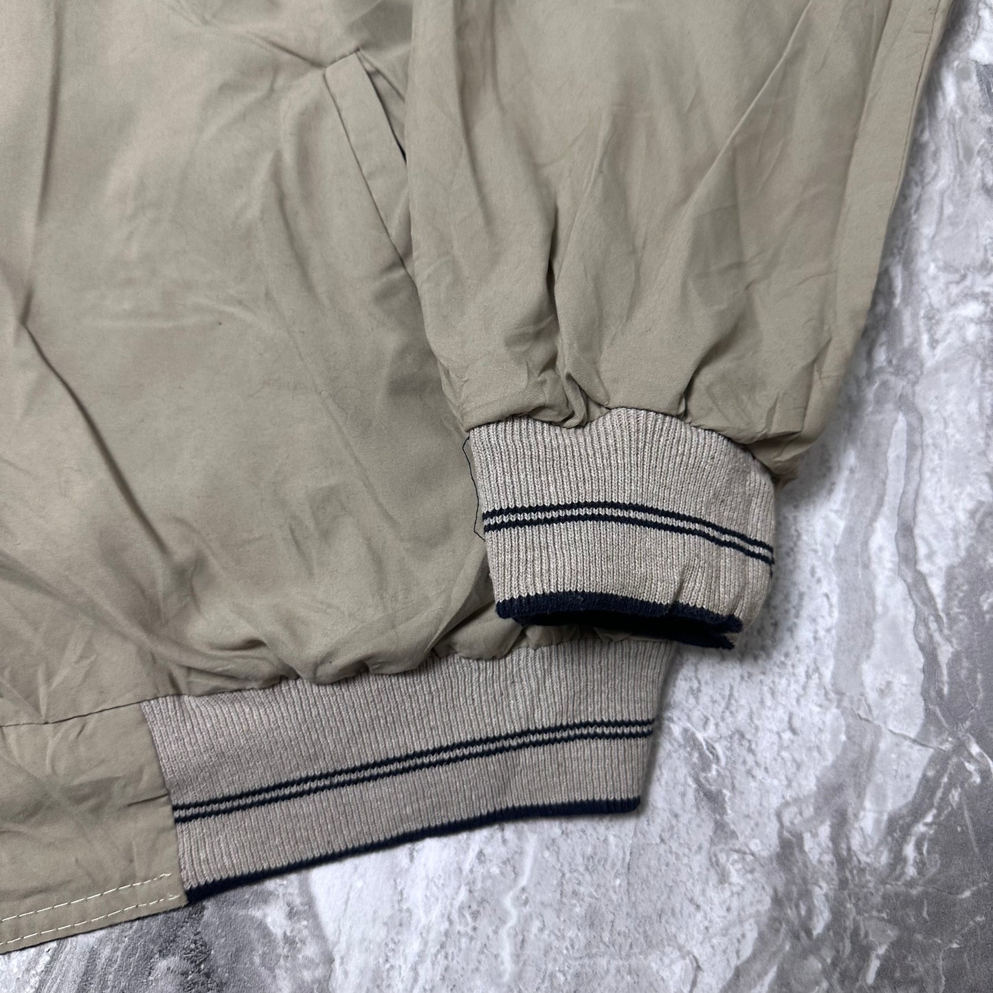 Veste Lacoste Réversible Beige / Noir – Taille XL
