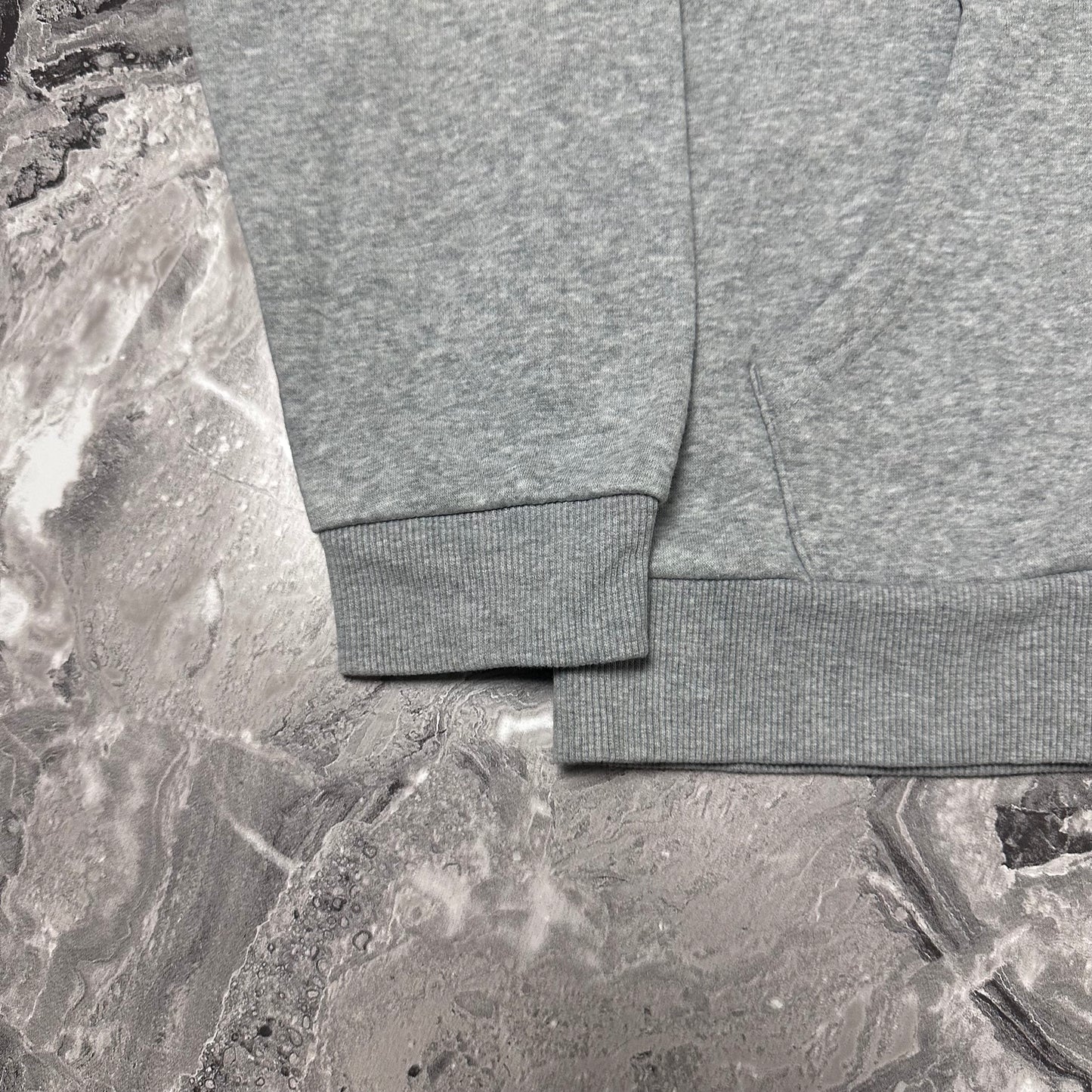 Sweat à capuche Fila gris – Taille XS
