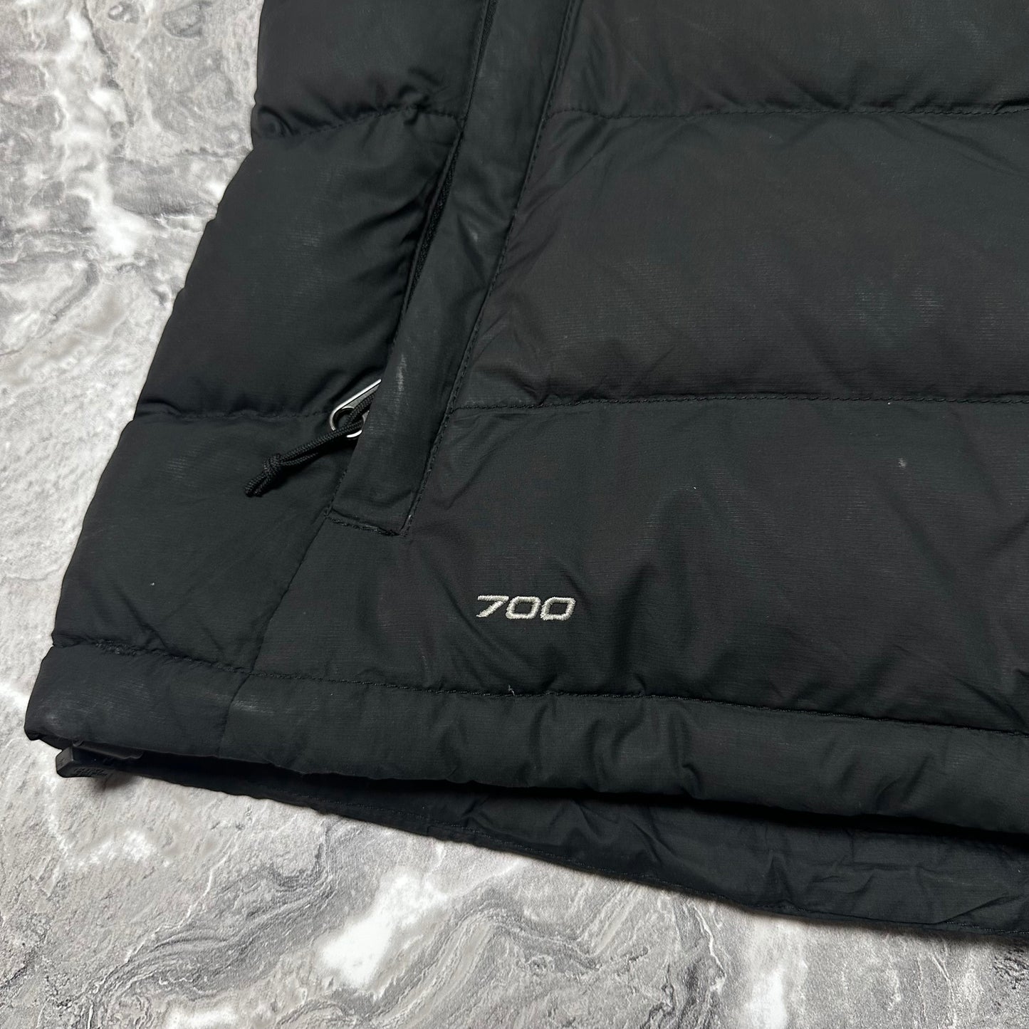 The North Face 700 ärmellose Steppjacke, Schwarz – Größe L (Damen)