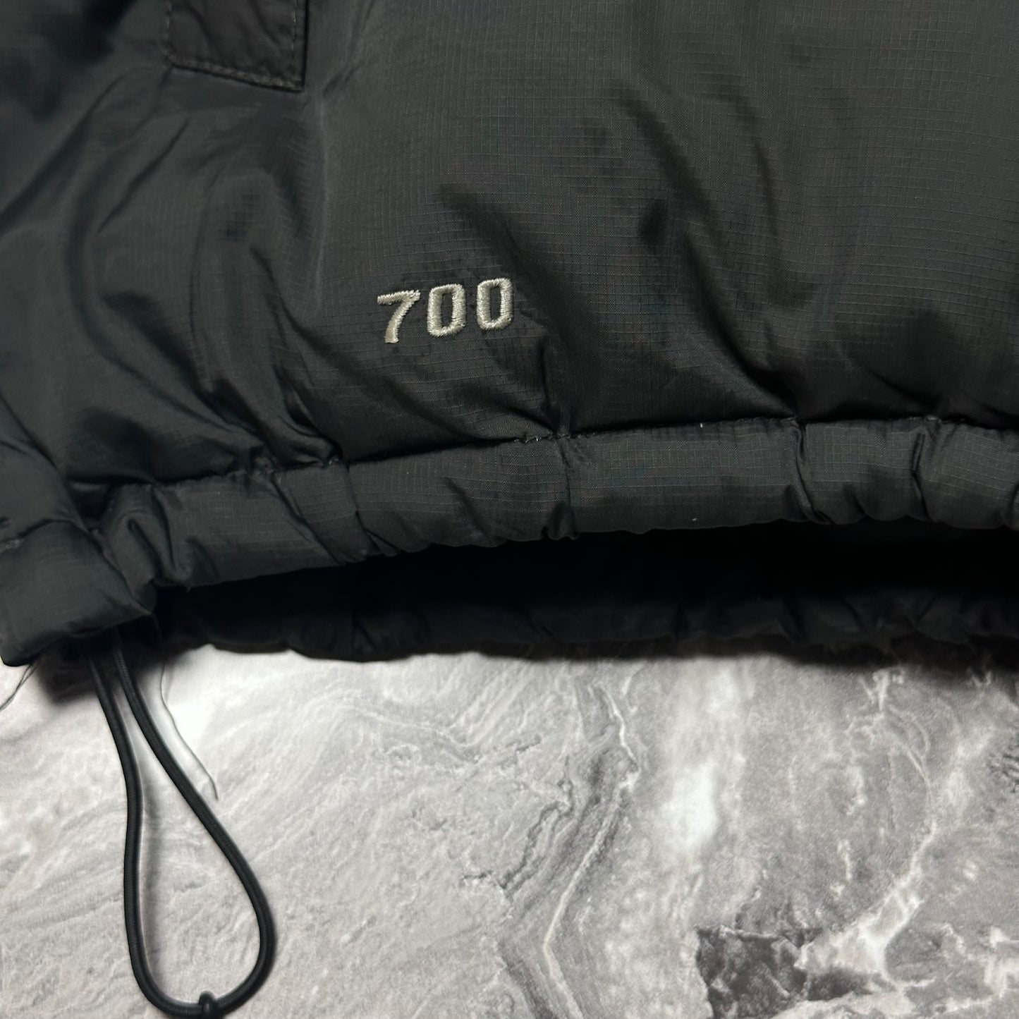 The North Face 700 Ärmellose Steppjacke Grau/Schwarz – Größe M