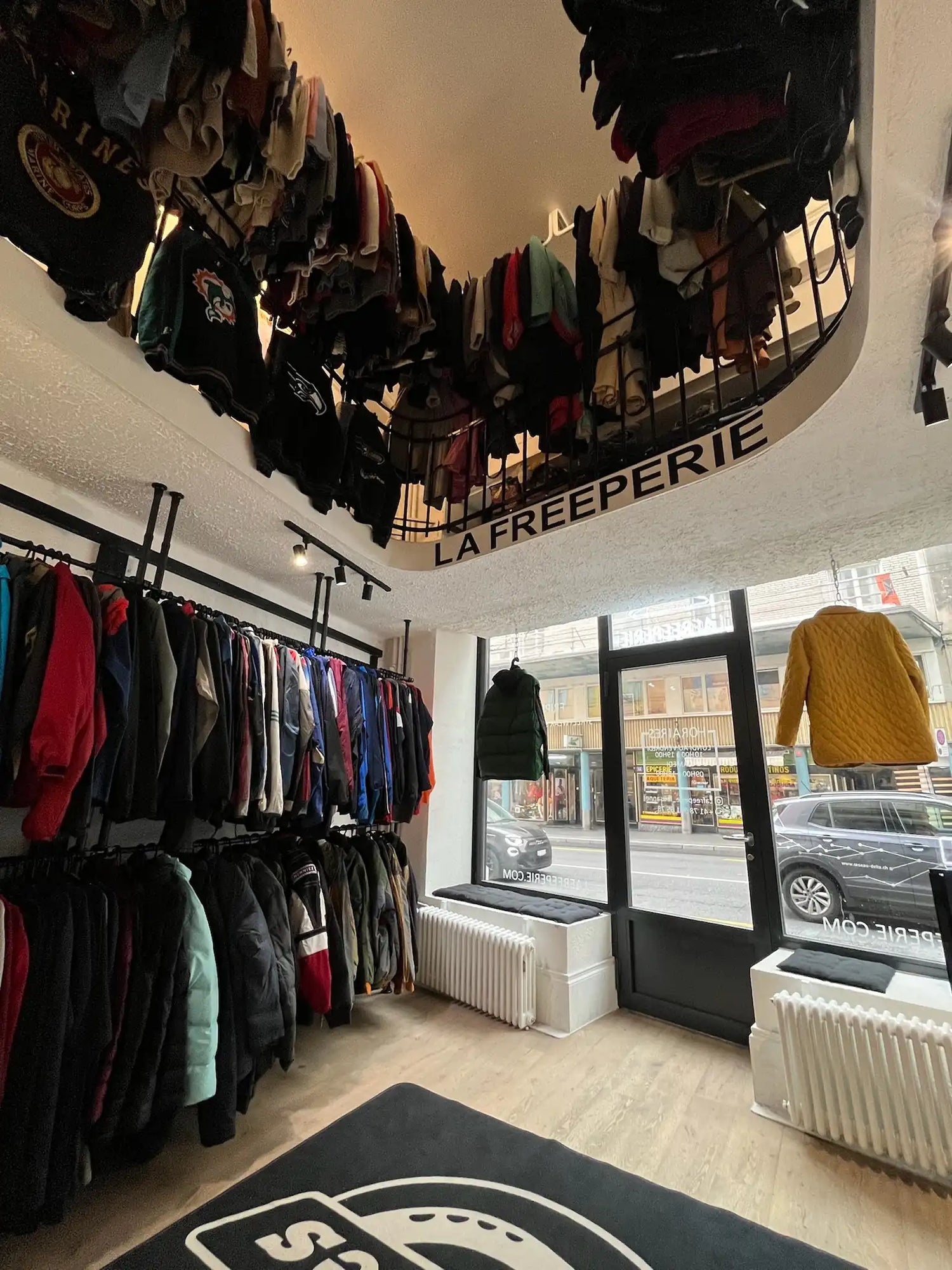 La Freeperie Premium Vintage Clothing and Streetwear