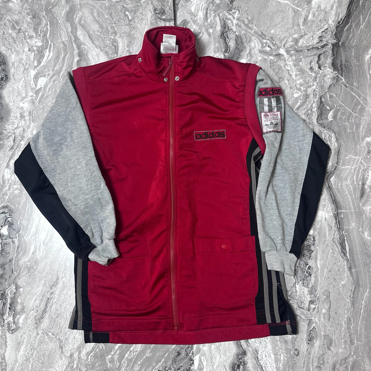 Sweat Adidas bordeaux et gris vue de face