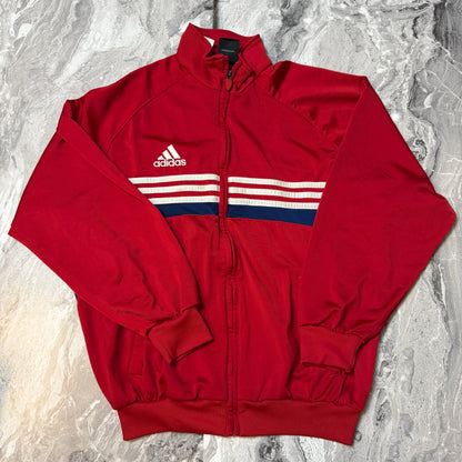 Sweat Adidas rouge avec bandes blanches et bleues vue de face